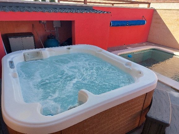 Piscine et jacuzzi